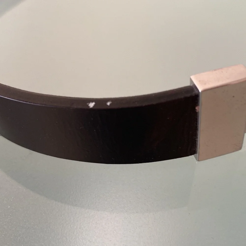 NIB Auth GUCCI leather BELT w/logo buckle 28”/71.5 cm ITALY - Picture 12 of 16